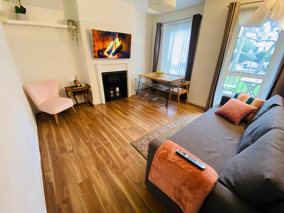 3 Bed Apartment In Camden Лондон Экстерьер фото