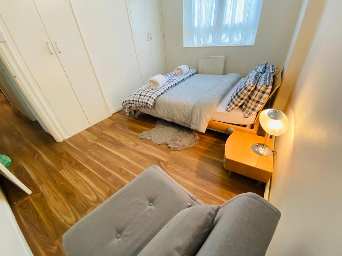 3 Bed Apartment In Camden Лондон Экстерьер фото